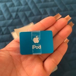 This is a brand new, unused Apple IPod Shuffle in perfect condition.